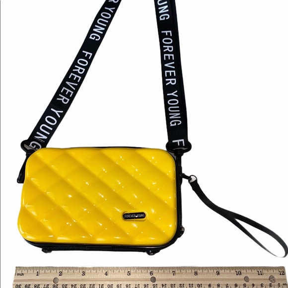 Stylish Purse - Picture 1 of 3